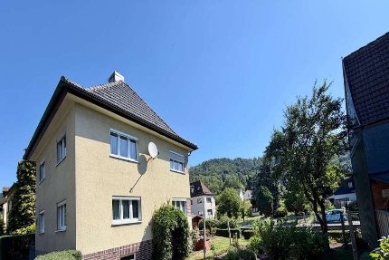 Haus zum Kaufen in Sonneberg 148.000,00 € 140 m²