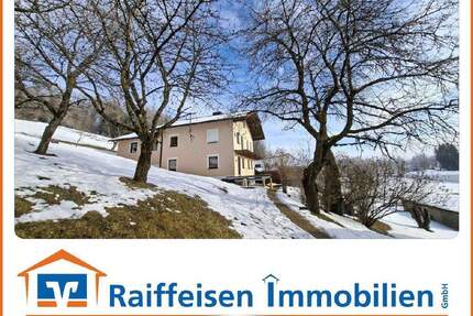 Haus mit Nebengebäuden, großem Grund und Alpenblick! - Perlesreut