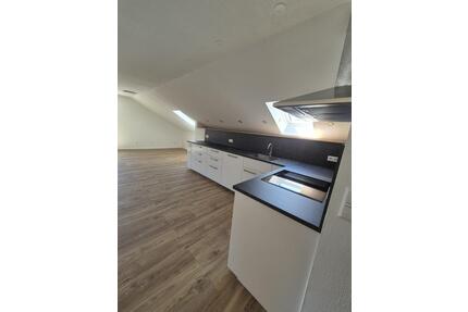 3 Zimmer DG Wohnung zu vermieten - Dörzbach