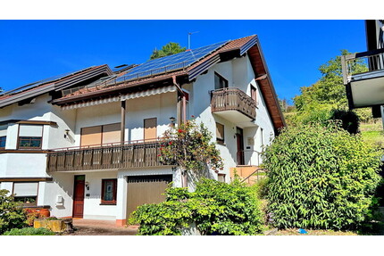 Großzügige Dachgeschosswohnung mit Garten und Klimaanlage. - Baden-Baden / Oberbeuern