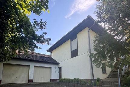 Einfamilienhaus mit großem Grundstück in 74743 Seckach Zimmern