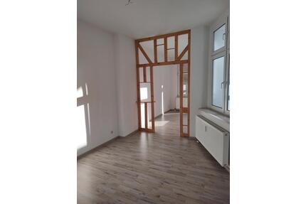 Schöne 2-Zimmer-Wohnung mit großem Balkon in Magdeburg Buckau