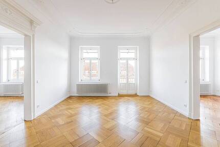 Großzügig wohnen: 4 Zimmer mit Stil, Licht und zwei Balkonen - Leipzig Zentrum-Nordwest