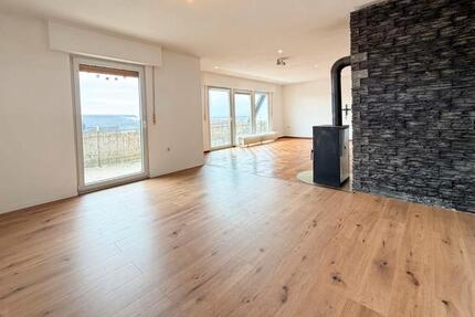 165m2 Wohnung erstbezug - 1.200,00&nbsp;EUR Kaltmiete, ca.&nbsp; 165,00&nbsp;m&sup2; in Schonungen (PLZ: 97453) Forst