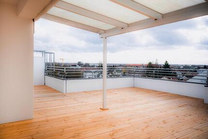 Penthouse mit spektakulärem Stadtblick & 40 m² Dachterrasse – frisch saniert, 7. OG mit Aufzug - Deggendorf