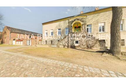 Vierseitenhof in Biesenthal - 440.000,00&nbsp;EUR Kaufpreis, ca.&nbsp; 189,40&nbsp;m&sup2;&nbsp;Wohnfl&auml;che in Biesenthal (PLZ: 16359) Danewitz