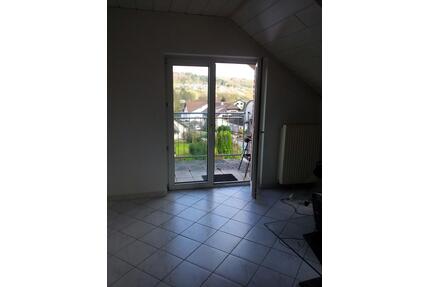 3 Zimmer Dachgeschosswohnung - 575,00&nbsp;EUR Kaltmiete, ca.&nbsp; 67,00&nbsp;m&sup2; in Beselich (PLZ: 65614)