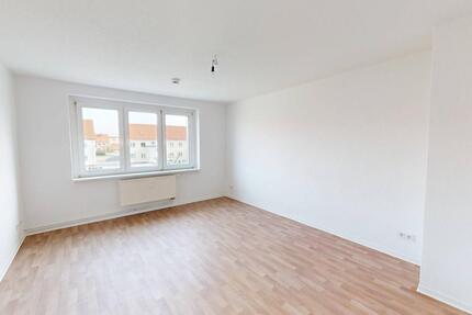 Ihr neues Wohlfühlzuhause: Helle 3-Zimmer-Wohnung mit EBK und Wannenbad - Wittenberg Lutherstadt