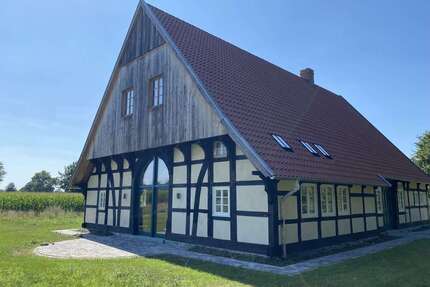 Haus zum Mieten in Rietberg 2.400,00 € 200 m²