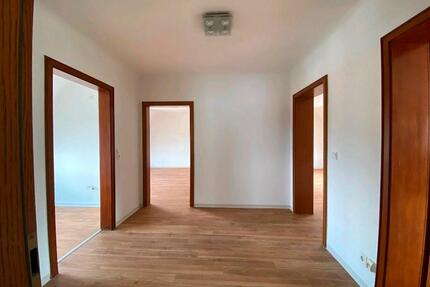 Schöne 3 ZKB. Wohnung in Riegelsberg