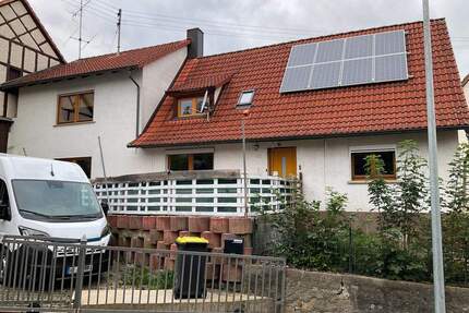 REDUZIERT! - Familienfreundliches Einfamilienhaus mit Scheune in ruhiger Lage von Burgpreppach