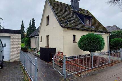 Sehr gepeflegtes Einfamilienhaus mit Garage in Schneverdingen