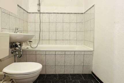 Wohnung zum Mieten in Freital 224,78 € 33.3 m²