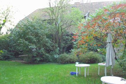 Geräumige 3-4-Zimmer-Wohnung, idyllisch gelegen in dem Atelier de - Lehre