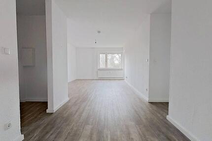 Geräumige 3-Zimmer-Wohnung mit BALKON und EINBAUKÜCHE - Rendsburg