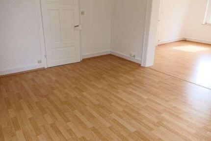 Großzügig wie in einer Villa wohnen! Helle 117m² 4,5 Zi.-Wohnung in ruhiger grüner Lage mit Garage! - Hessisch Oldendorf