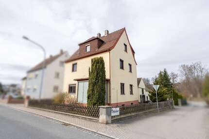 Haus zum Kaufen in Neustadt bei Coburg 235.000,00 € 157 m²