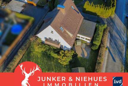 Haus zum Kaufen in Oerlinghausen 390.000,00 € 208 m²