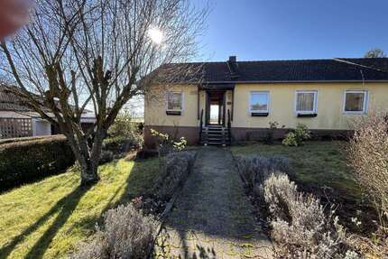 Haus zum Kaufen in Eisenberg 439.000,00 € 157 m²