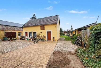 Haus zum Kaufen in Prestewitz 389.000,00 € 270 m²