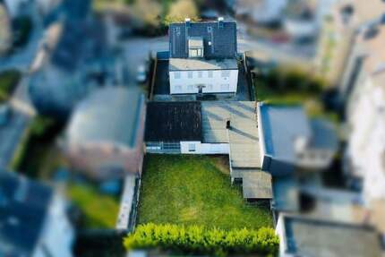 Handwerker aufgepasst! | Mehrfamilienhaus mit Potential I 4 Garagen |Gartengrundstück - Wuppertal Langerfeld