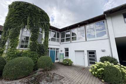 Büro in Backnang 1.056,00 € 132 m²
