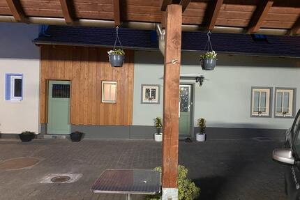 2 Häuser und Nebengebäude in Hanau Grossauheim