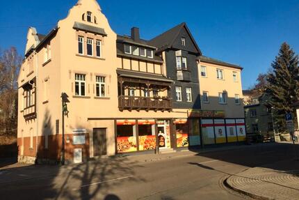 Großes Wohn- und Geschäftshaus in Thalheim - Thalheim/Erzgebirge