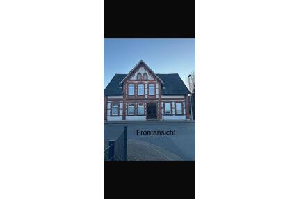 Mehrfamilienhaus in zentraler Lage - Uchte