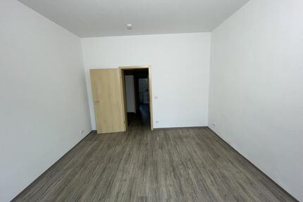 Moderne 2-Raum-Wohnung im Erdgeschoss! Bad mit Dusche & Wanne! - Gera