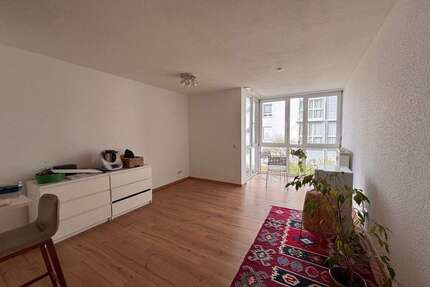 Wohnung zum Mieten in Wiesbaden 760,00 € 54.38 m²