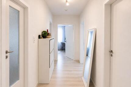 Renovierte 4-Zi.-Whg mit Balkon, Garten und Stellplatz - Eberbach