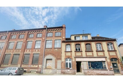 Stadtteil-Luckenwalde MFH (4 WE + 1 GE) & Rohbau -Ausbau zu MFH mit ca.1.000 - 1.200 qm Wohnfläche !