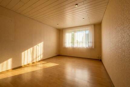 Wohnung zum Kaufen in Saarbrücken 69.000,00 € 63 m²