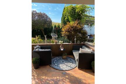 Helle 2,5 Zimmerwohnung - 1.100,00&nbsp;EUR Kaltmiete, ca.&nbsp; 85,00&nbsp;m&sup2; in Elmshorn (PLZ: 25335)