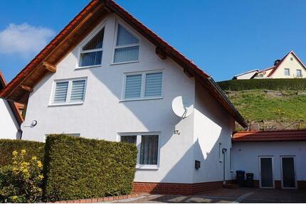 Schöne ruhige 3,5 Zi.-Wohnung im 2 Fam.haus in Ilsenburg - Ilsenburg (Harz)
