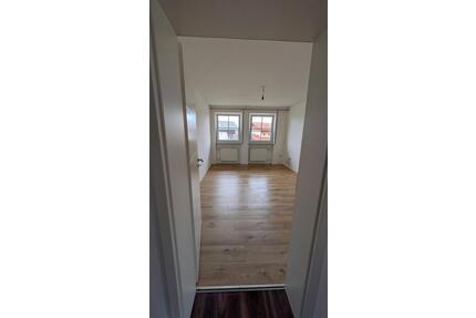 40m² Wohnung zur Miete - 550,00&nbsp;EUR Kaltmiete, ca.&nbsp; 39,00&nbsp;m&sup2; in Kirchanschöring (PLZ: 83417)