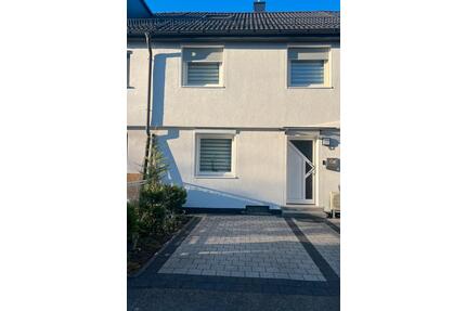 PRIVAT SANIERTES RMH (74074) - 489.000,00&nbsp;EUR Kaufpreis, ca.&nbsp; 120,00&nbsp;m&sup2; in Heilbronn (PLZ: 74074) Kernstadt