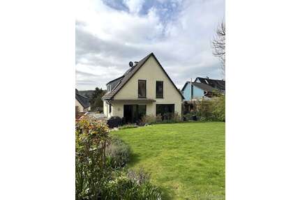 Haus zum Kaufen in Essen Fischlaken 915.000,00 € 199 m² - Essen / Fischlaken