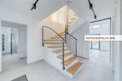 Haus zum Kaufen in Trebbin 785.000,00 € 221 m²