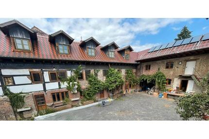 Resthof mit 300 m² Wohnfläche, Scheunen & großem Grundstück - Nideggen