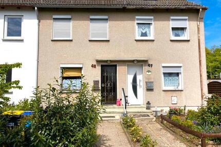 In ruhiger Lage gepflegtes Reihenhaus mit Garage - Bremen Blumenthal