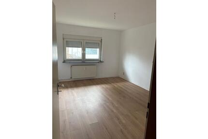 4-Zimmer Wohnung im 2. OG in Kelkheim - Kelkheim (Taunus)