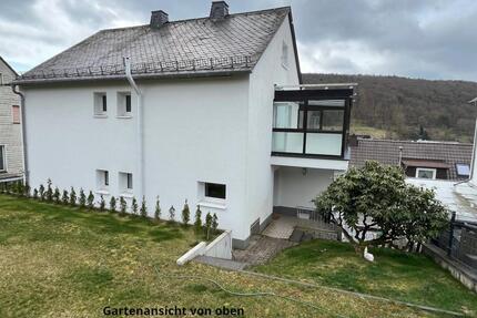 90 m² Altbauwohnung (kernsaniert) mit Wintergarten in Bad Endbach