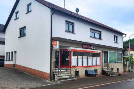 Wohn- und Geschäftshaus mit CaféLadenfläche und zwei Wohneinheiten in Steinbach am Glan