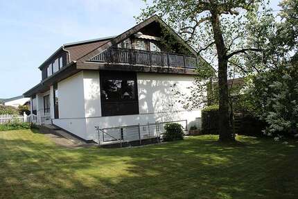 Haus zum Kaufen in Leun 475.000,00 € 230.04 m²