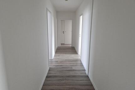 Frisch Renoviert und Bezugsfertig! 4-Zimmer-Wohnung in Porz-Finkenberg! - Köln