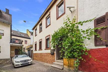 Haus zum Kaufen in Lorch 134.000,00 € 181 m²