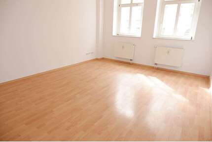 Wohnung zum Mieten in Chemnitz 330,00 € 58 m²