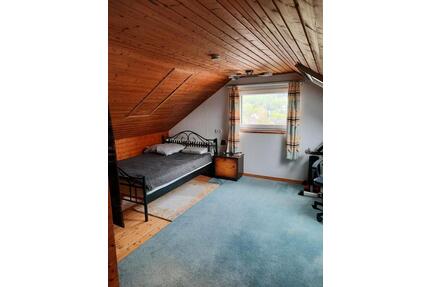 Schmitten-Brombach kleine 1 Zimmer DG Wohnung - Schmitten im Taunus